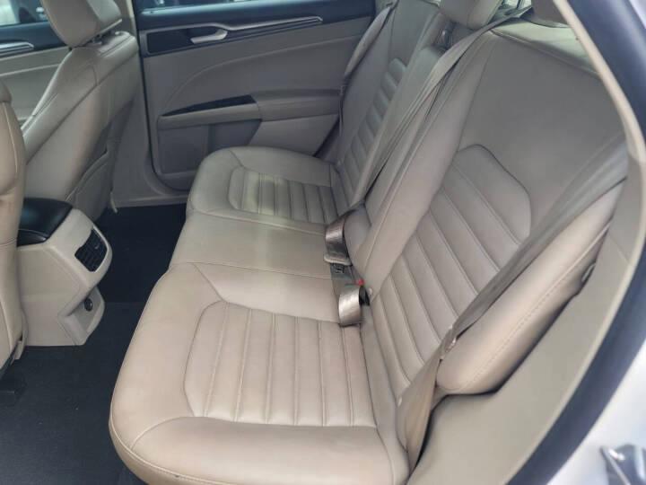 Ford Fusion SEL 2020