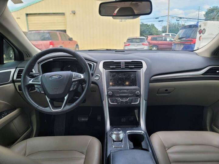 Ford Fusion SEL 2020