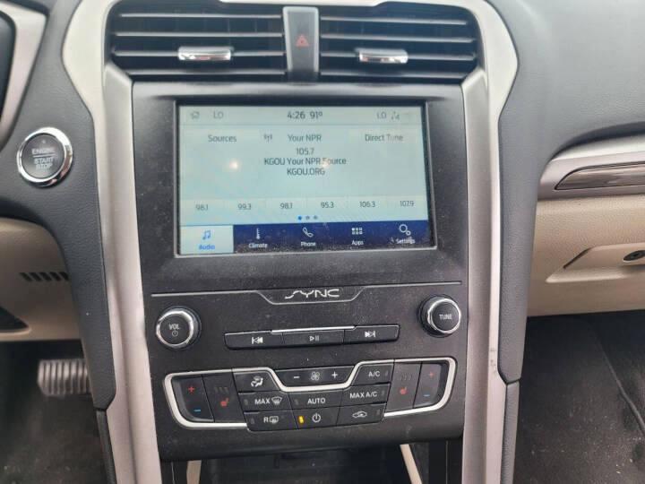 Ford Fusion SEL 2020