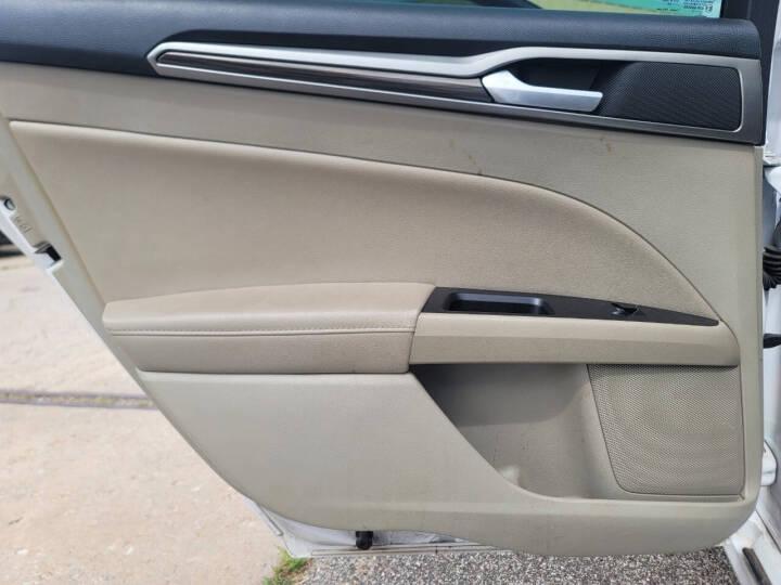 Ford Fusion SEL 2020