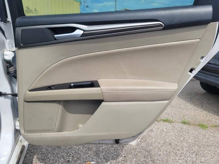 Ford Fusion SEL 2020