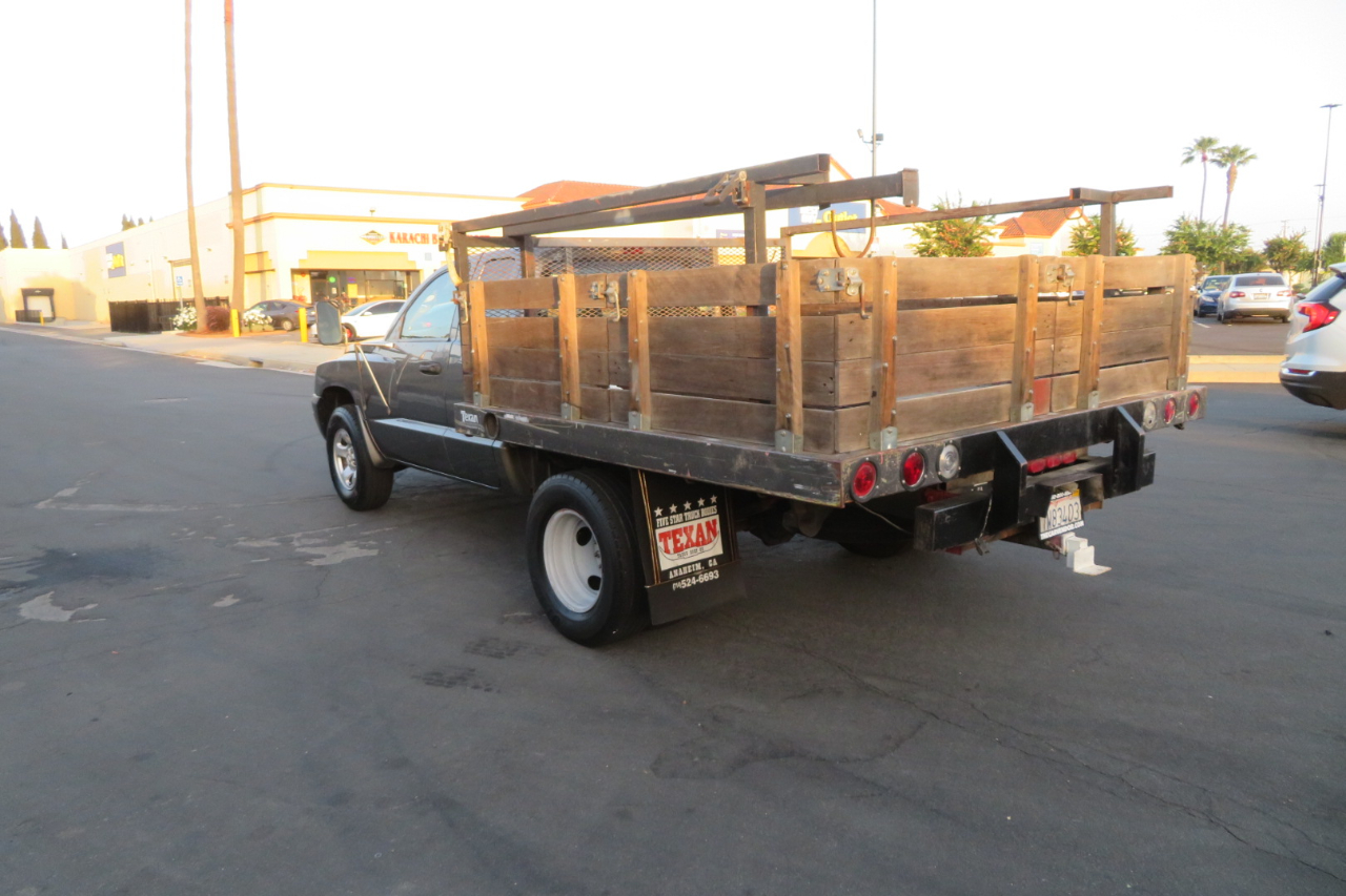 2005 Dodge Dakota ST Club Cab photo 4