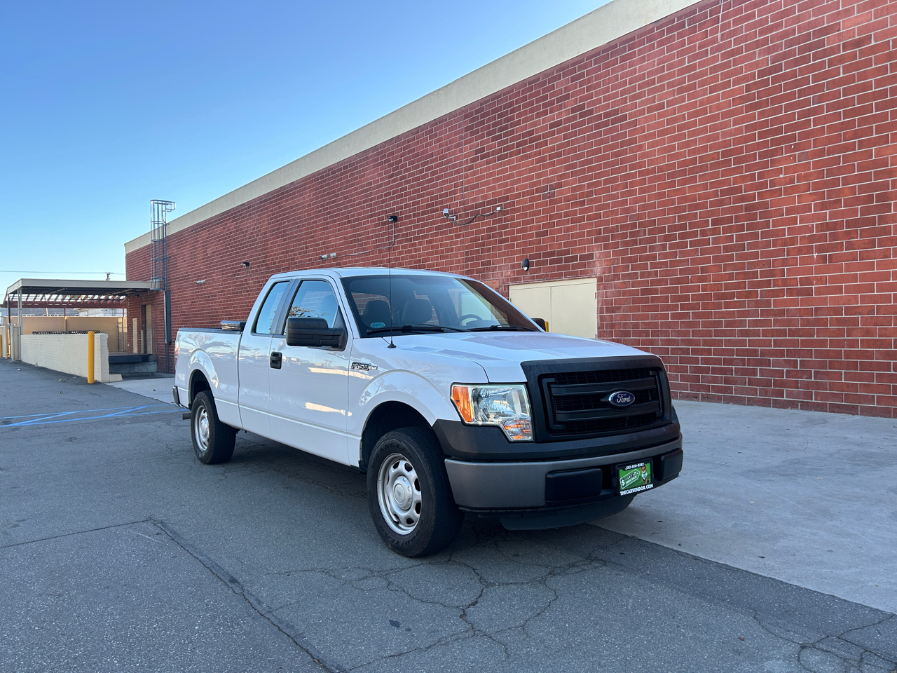 2014 Ford F-150 2WD SuperCab 145" XL