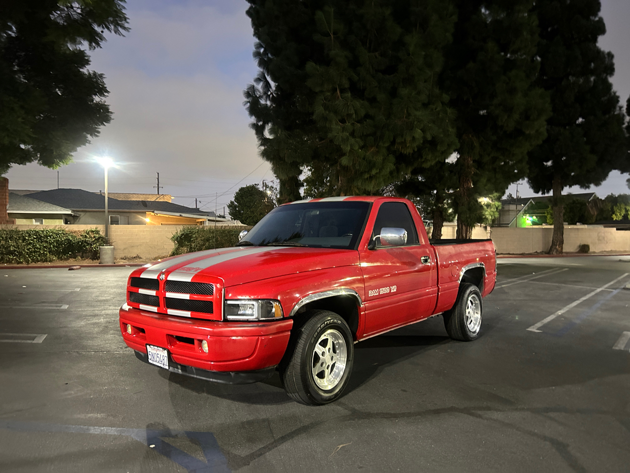 1997 Dodge Ram photo 2
