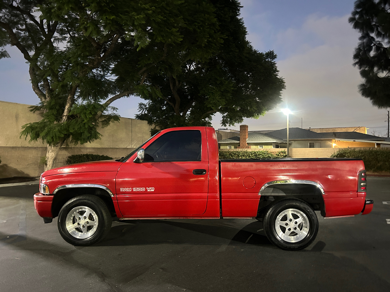 1997 Dodge Ram photo 3