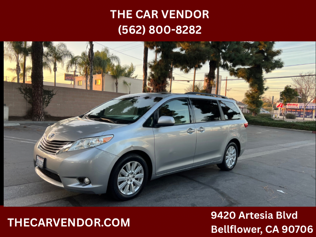 2017 Toyota Sienna XLE's photo