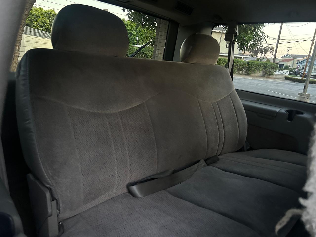 Chevrolet Astro 2WD 2000