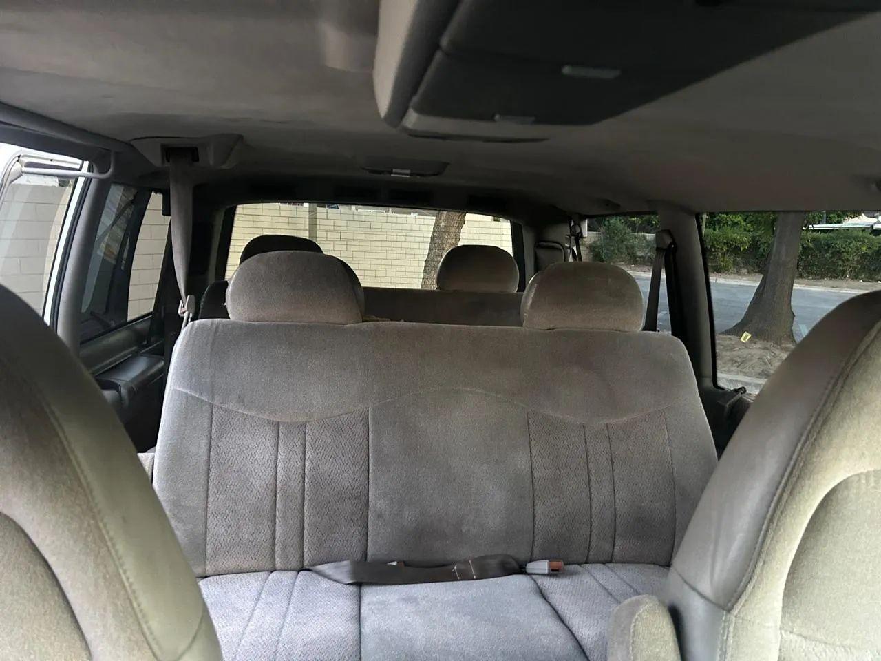 Chevrolet Astro 2WD 2000