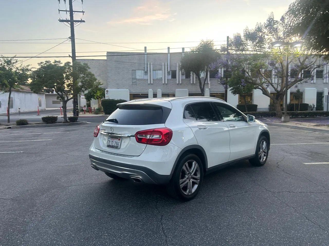 Mercedes-Benz GLA-Class GLA250 2015