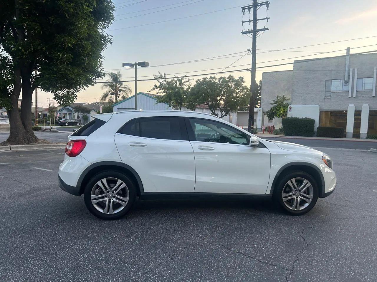 Mercedes-Benz GLA-Class GLA250 2015