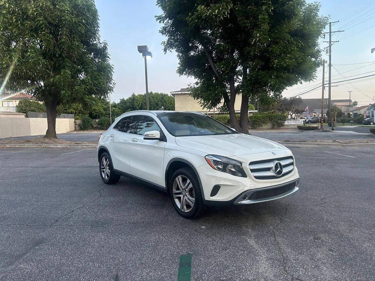Mercedes-Benz GLA-Class GLA250 2015