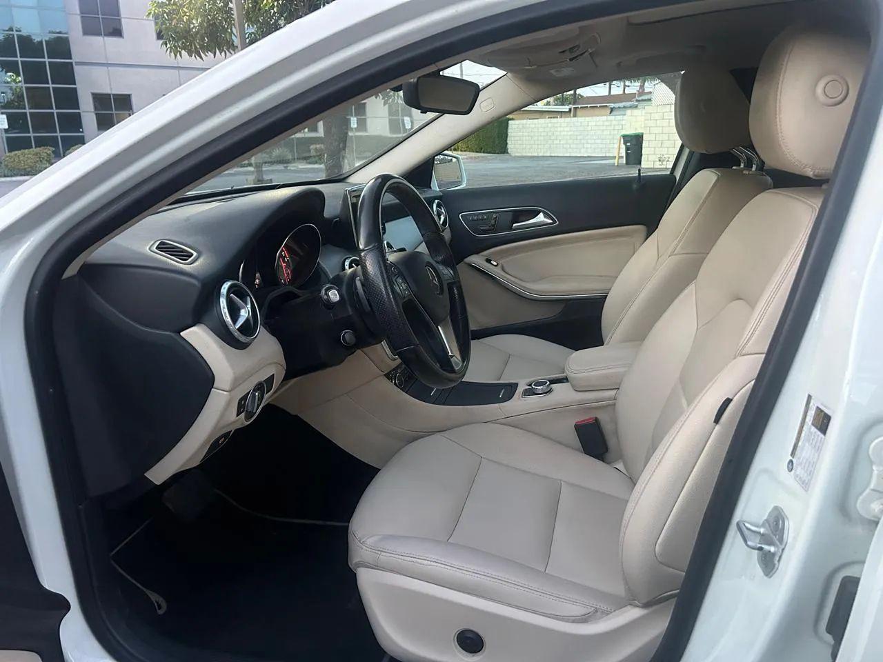 Mercedes-Benz GLA-Class GLA250 2015