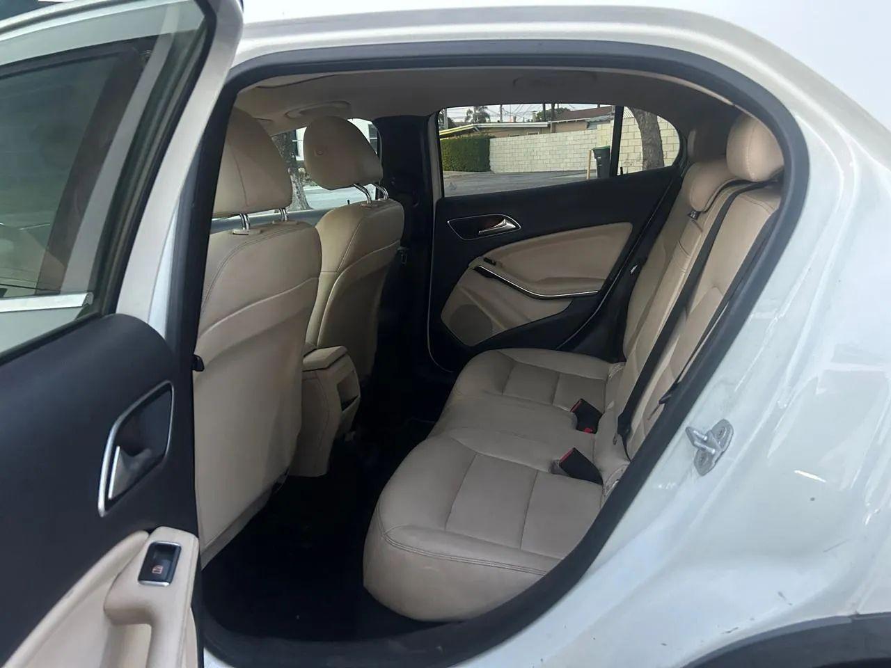 Mercedes-Benz GLA-Class GLA250 2015