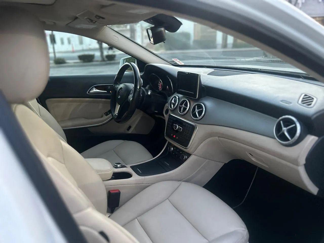 Mercedes-Benz GLA-Class GLA250 2015