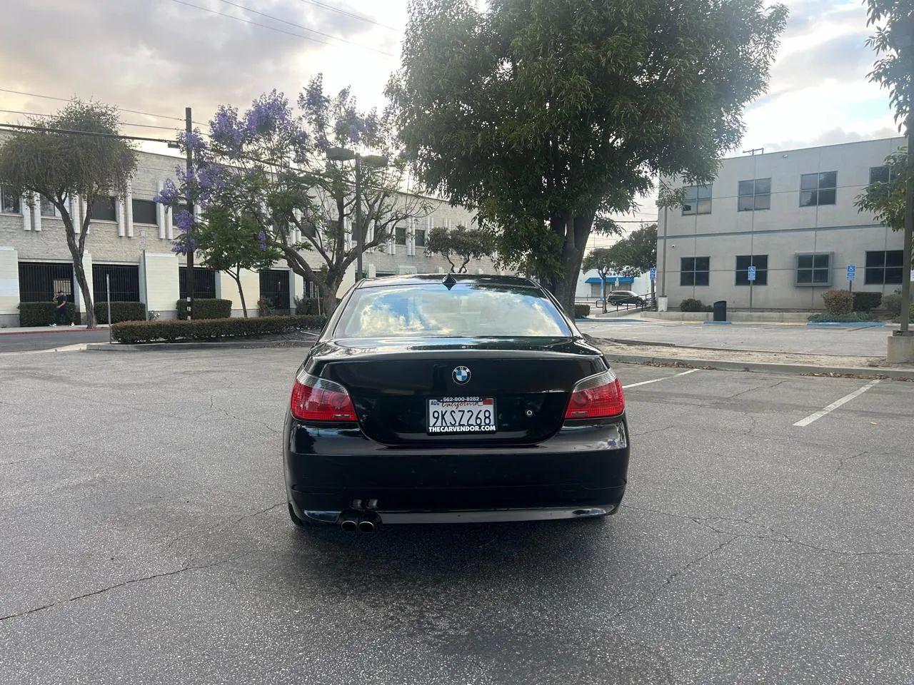 BMW 5-Series 525i 2006