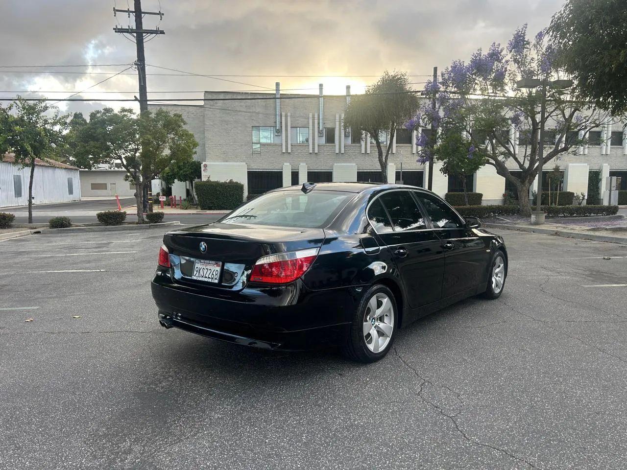 BMW 5-Series 525i 2006