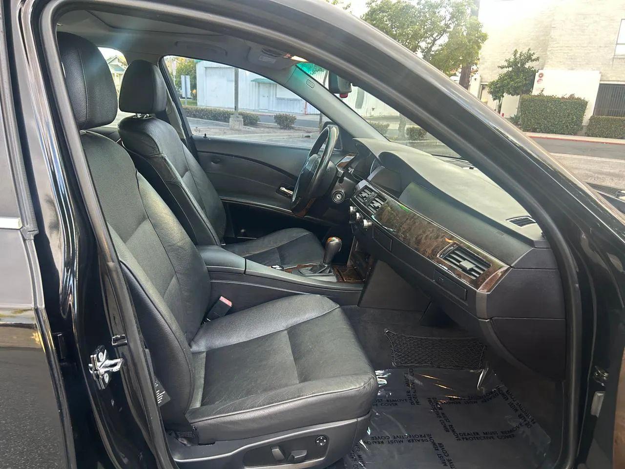 BMW 5-Series 525i 2006