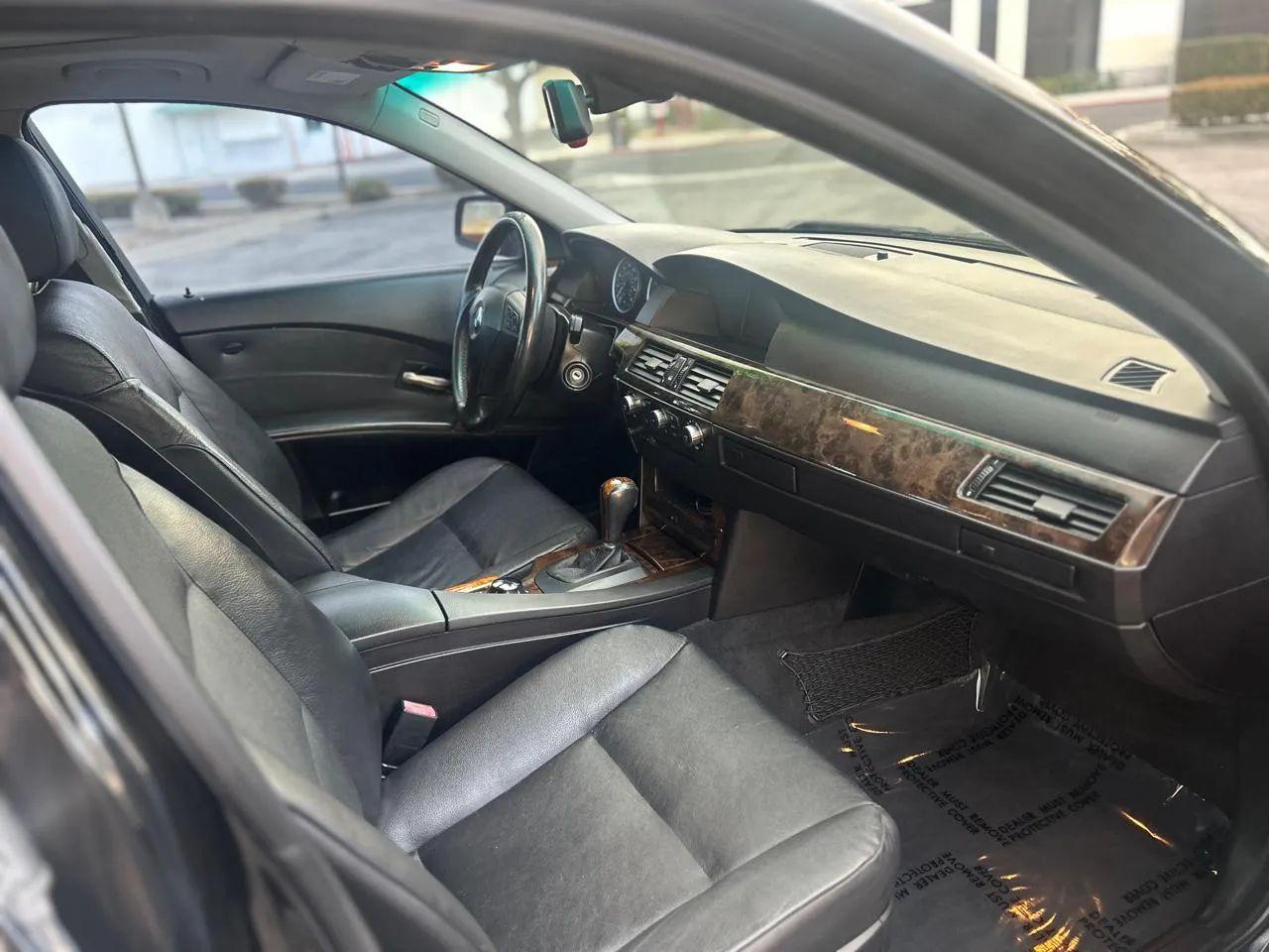 BMW 5-Series 525i 2006