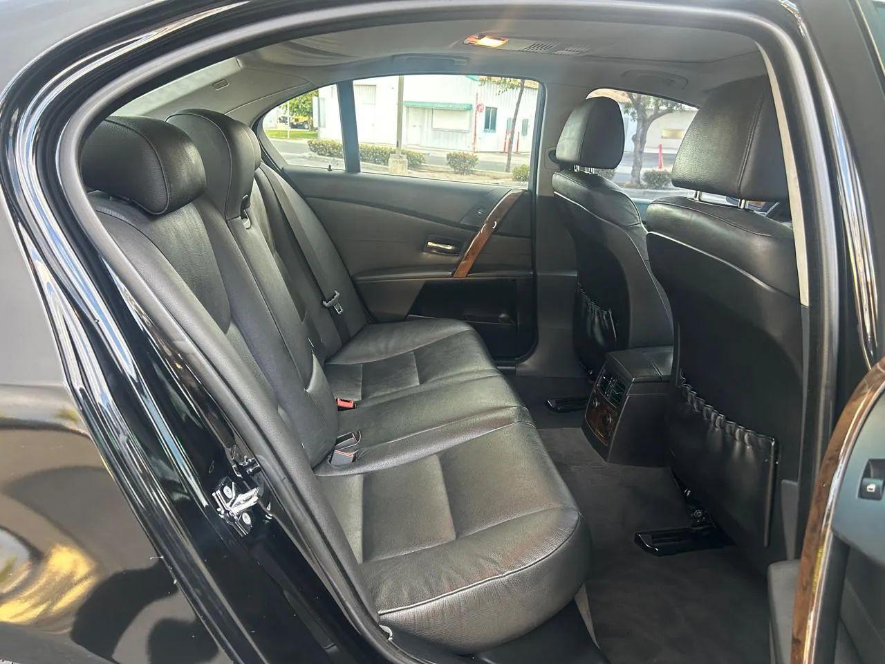BMW 5-Series 525i 2006