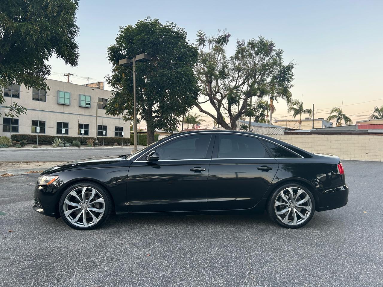 Audi A6 2.0T Premium Sedan FrontTrak Multitronic 2014