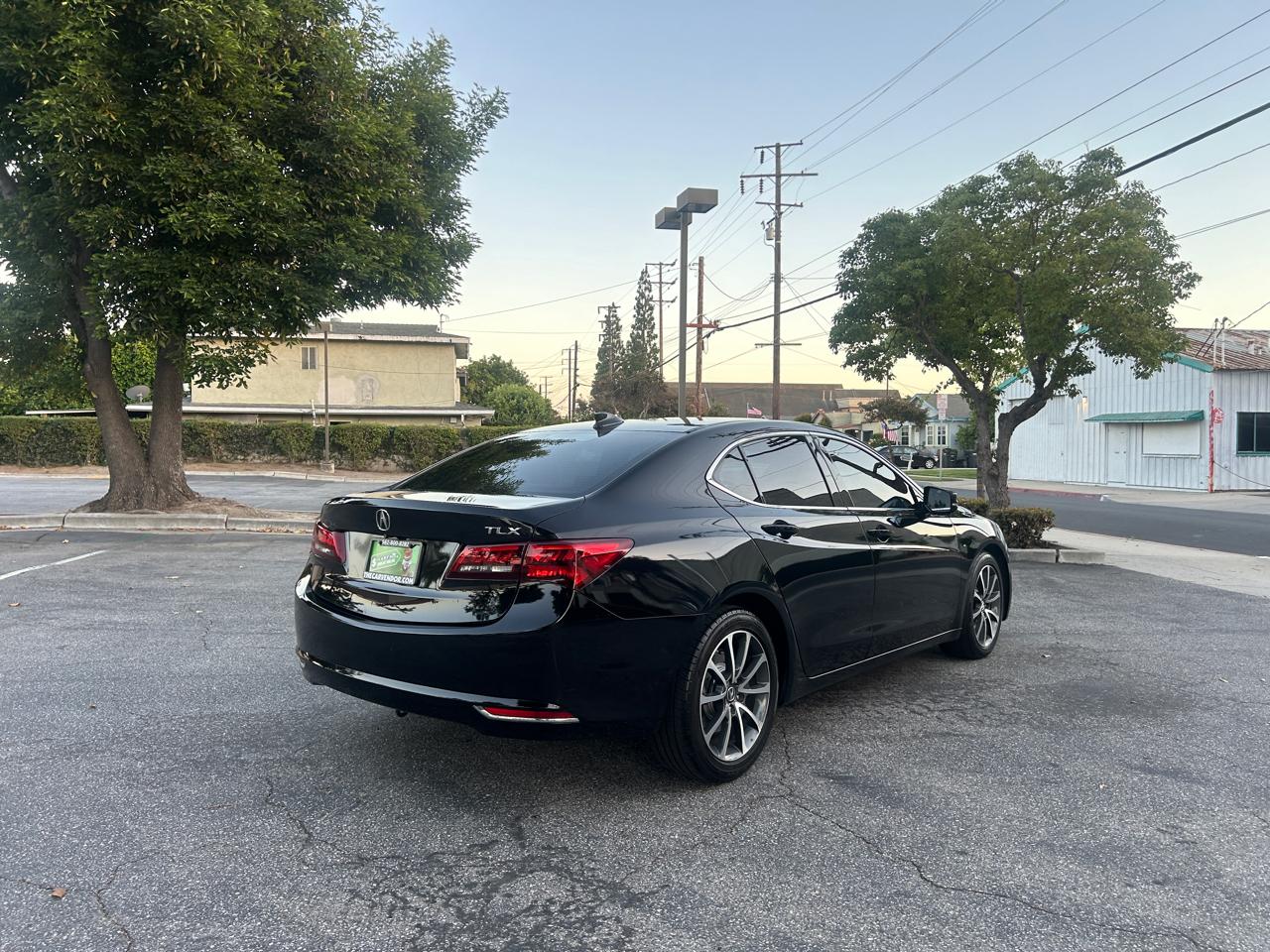 Acura TLX 9-Spd AT w/Technology Package 2015