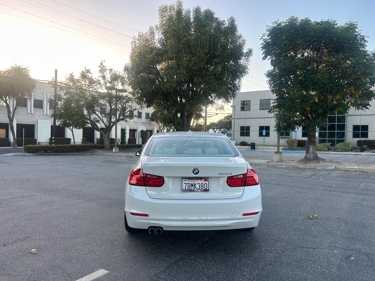 BMW 3-Series 328i Sedan 2013