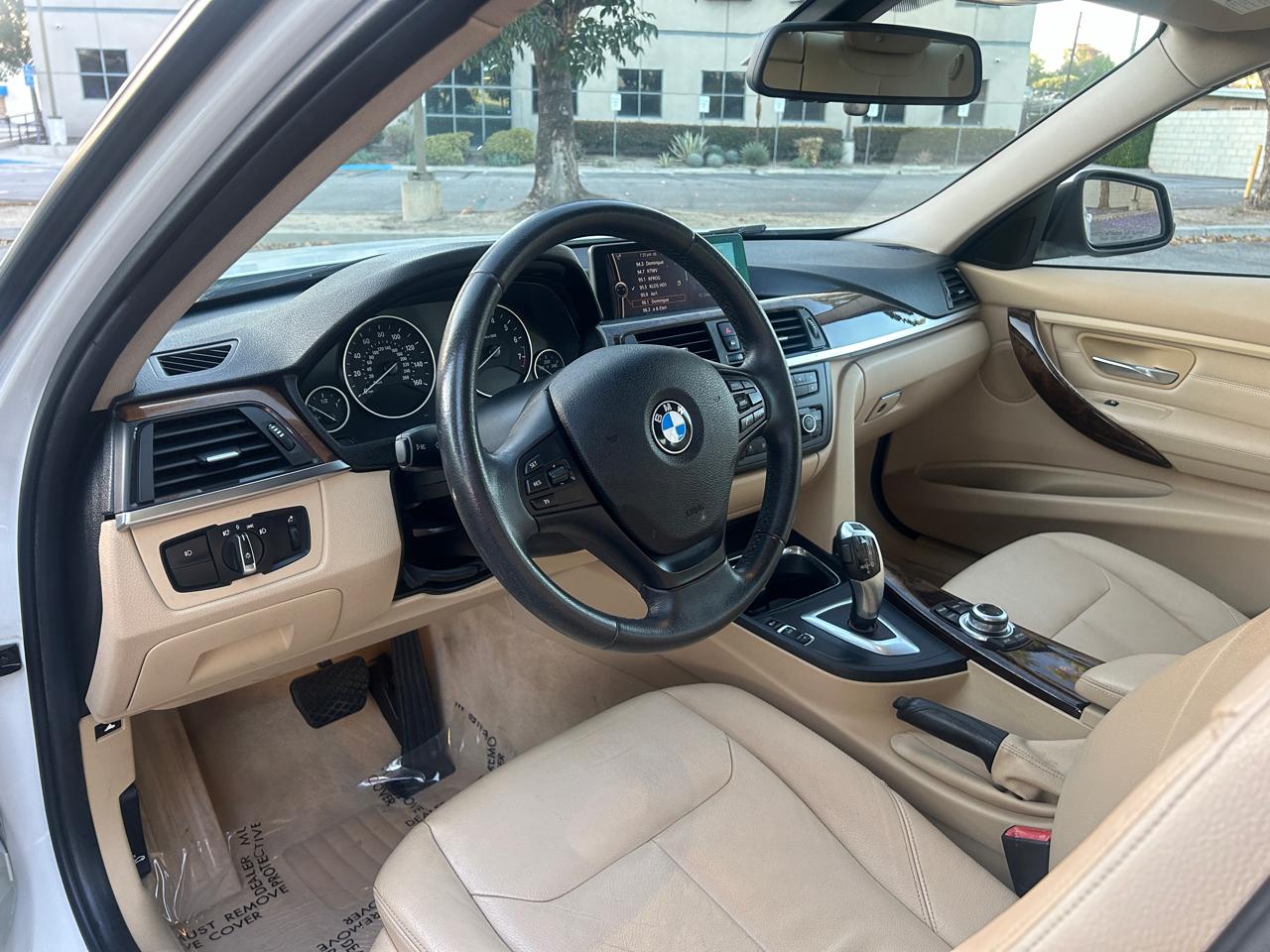 BMW 3-Series 328i Sedan 2013