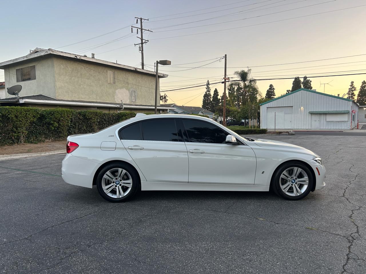 BMW 3-Series 330e iPerformance Sedan 2017