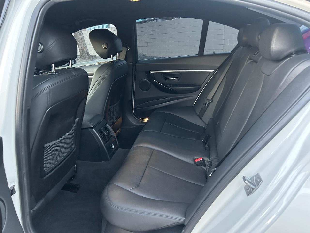 BMW 3-Series 330e iPerformance Sedan 2017