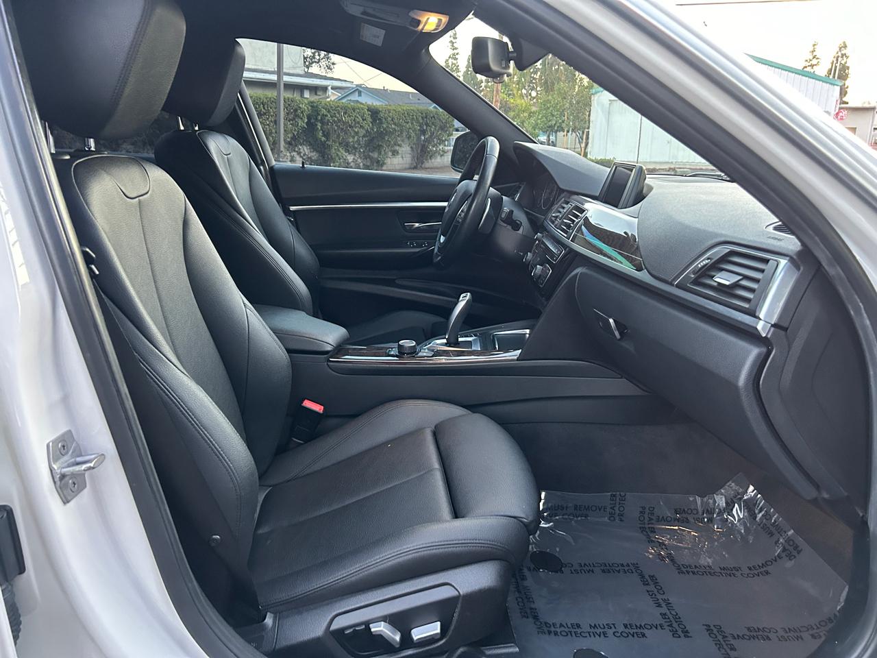 BMW 3-Series 330e iPerformance Sedan 2017