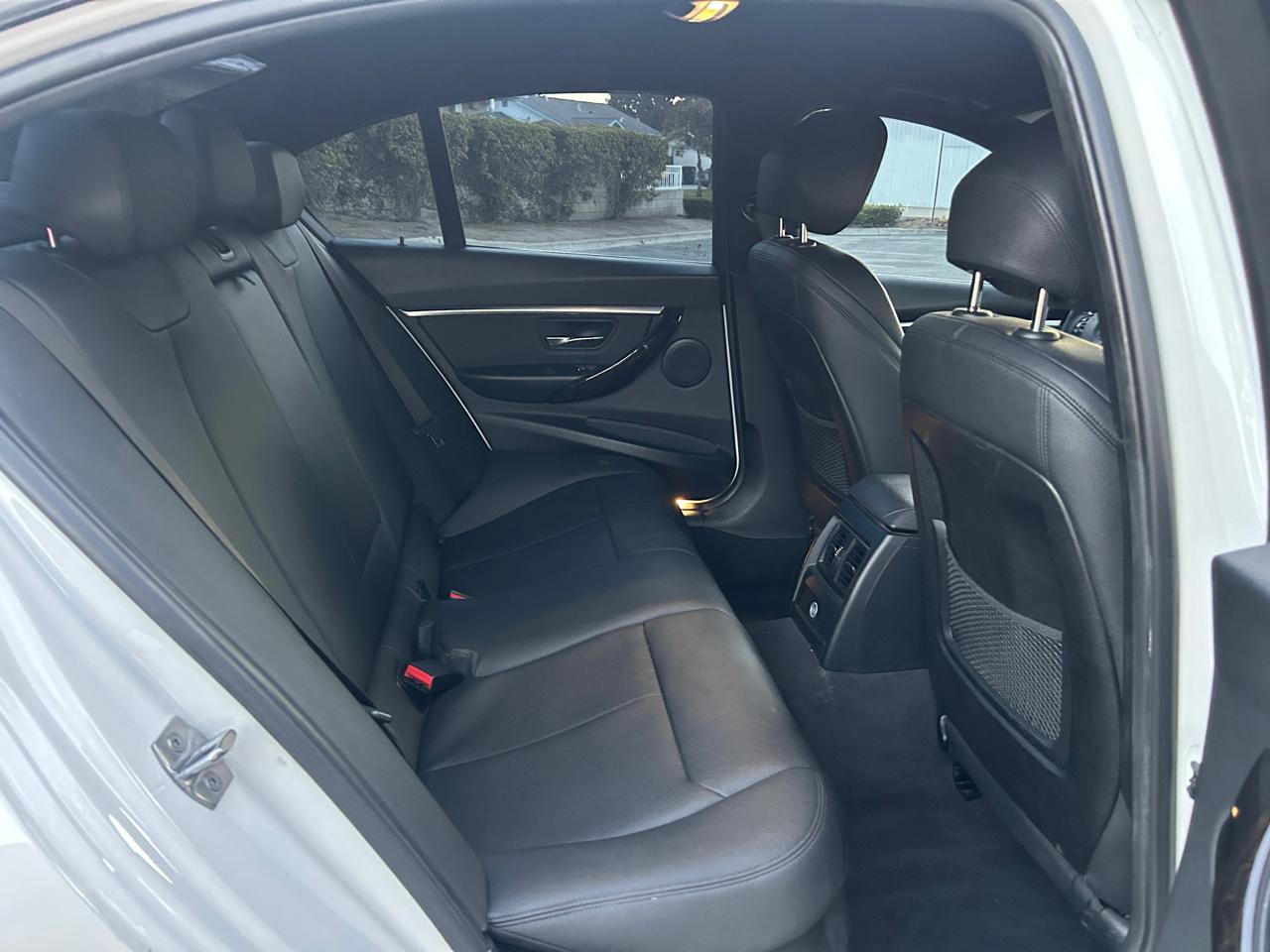 BMW 3-Series 330e iPerformance Sedan 2017