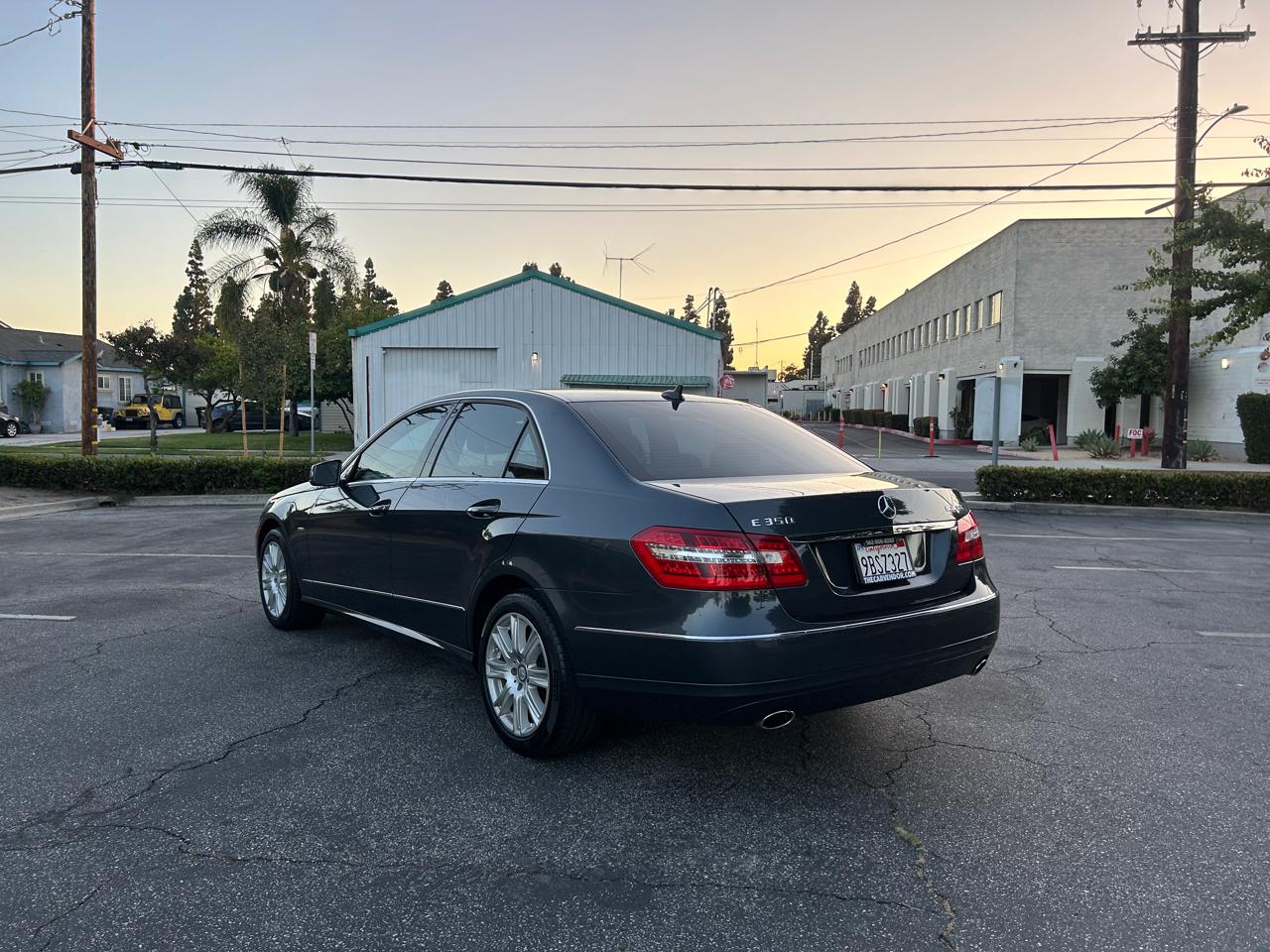 Mercedes-Benz E-Class E350 BlueTEC Sedan 2012