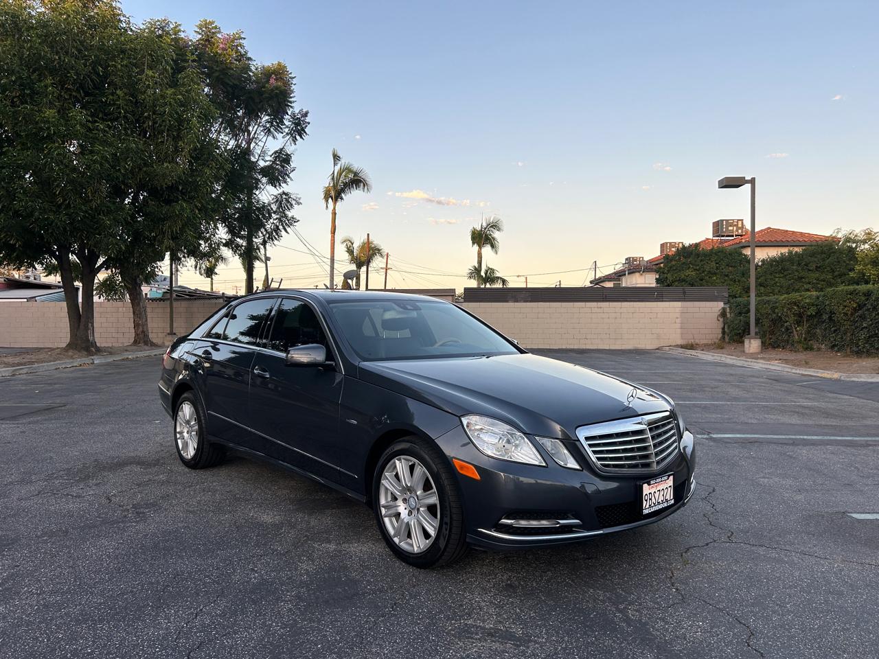 Mercedes-Benz E-Class E350 BlueTEC Sedan 2012