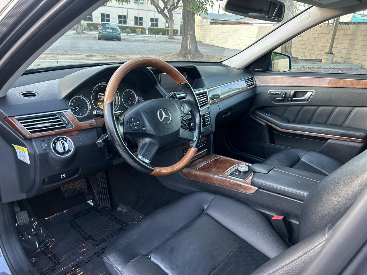 Mercedes-Benz E-Class E350 BlueTEC Sedan 2012