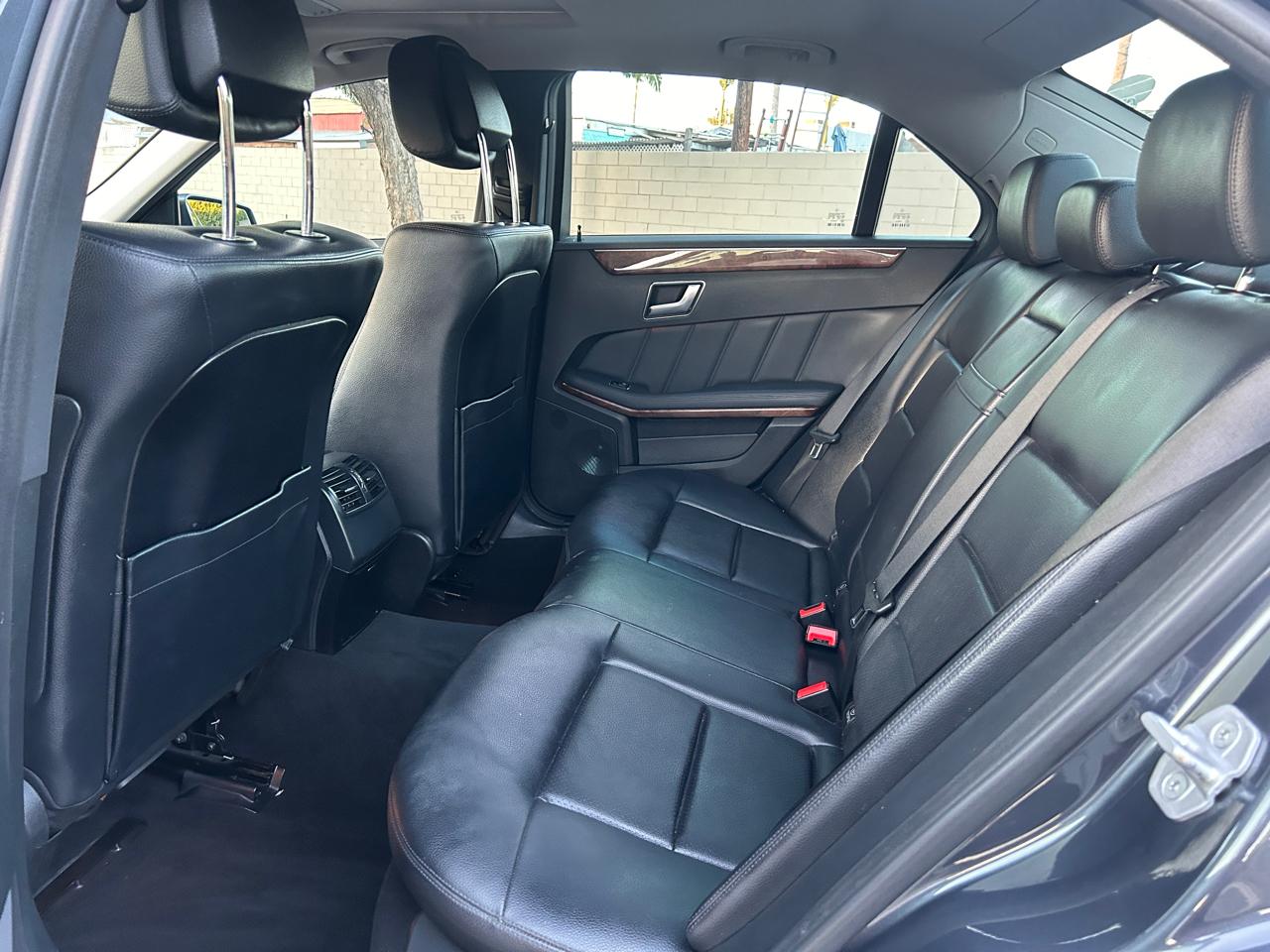 Mercedes-Benz E-Class E350 BlueTEC Sedan 2012