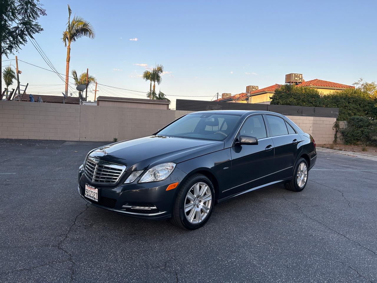 Mercedes-Benz E-Class E350 BlueTEC Sedan 2012