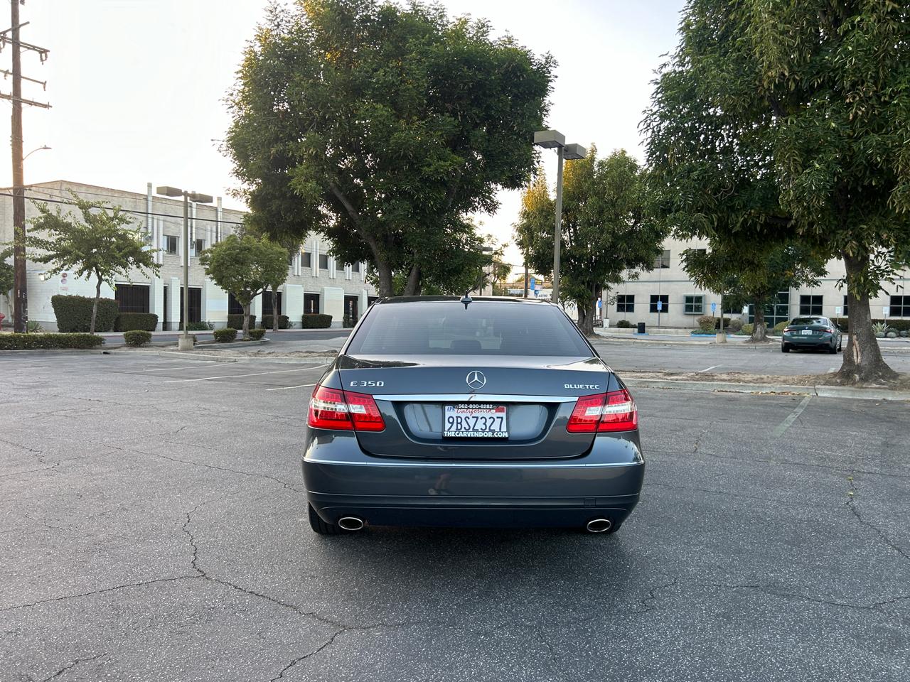 Mercedes-Benz E-Class E350 BlueTEC Sedan 2012