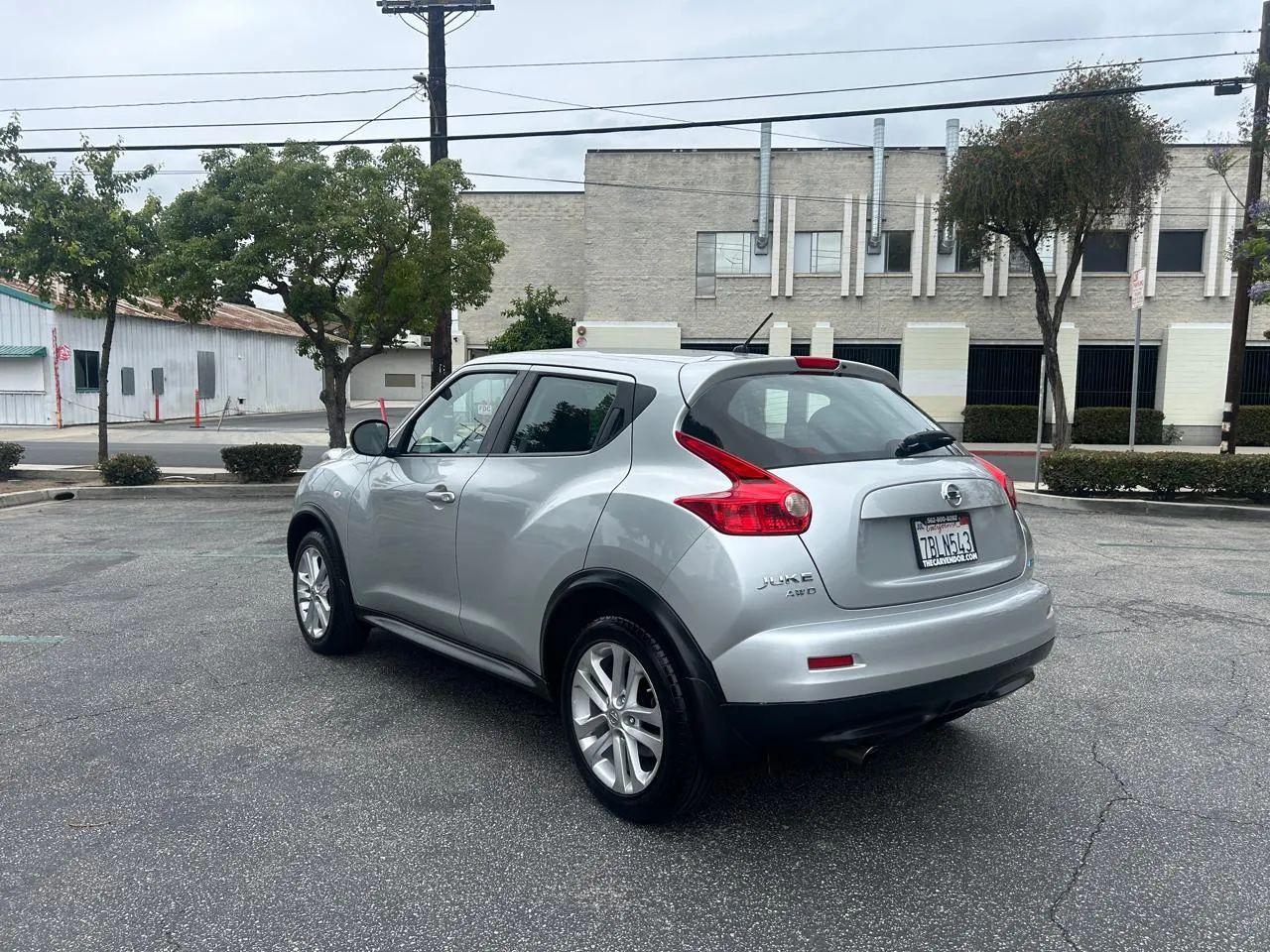 Nissan Juke S AWD 2013