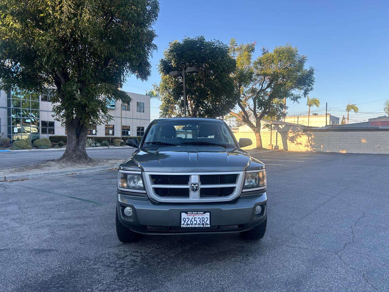 Dodge Dakota SXT Crew Cab 2WD 2011