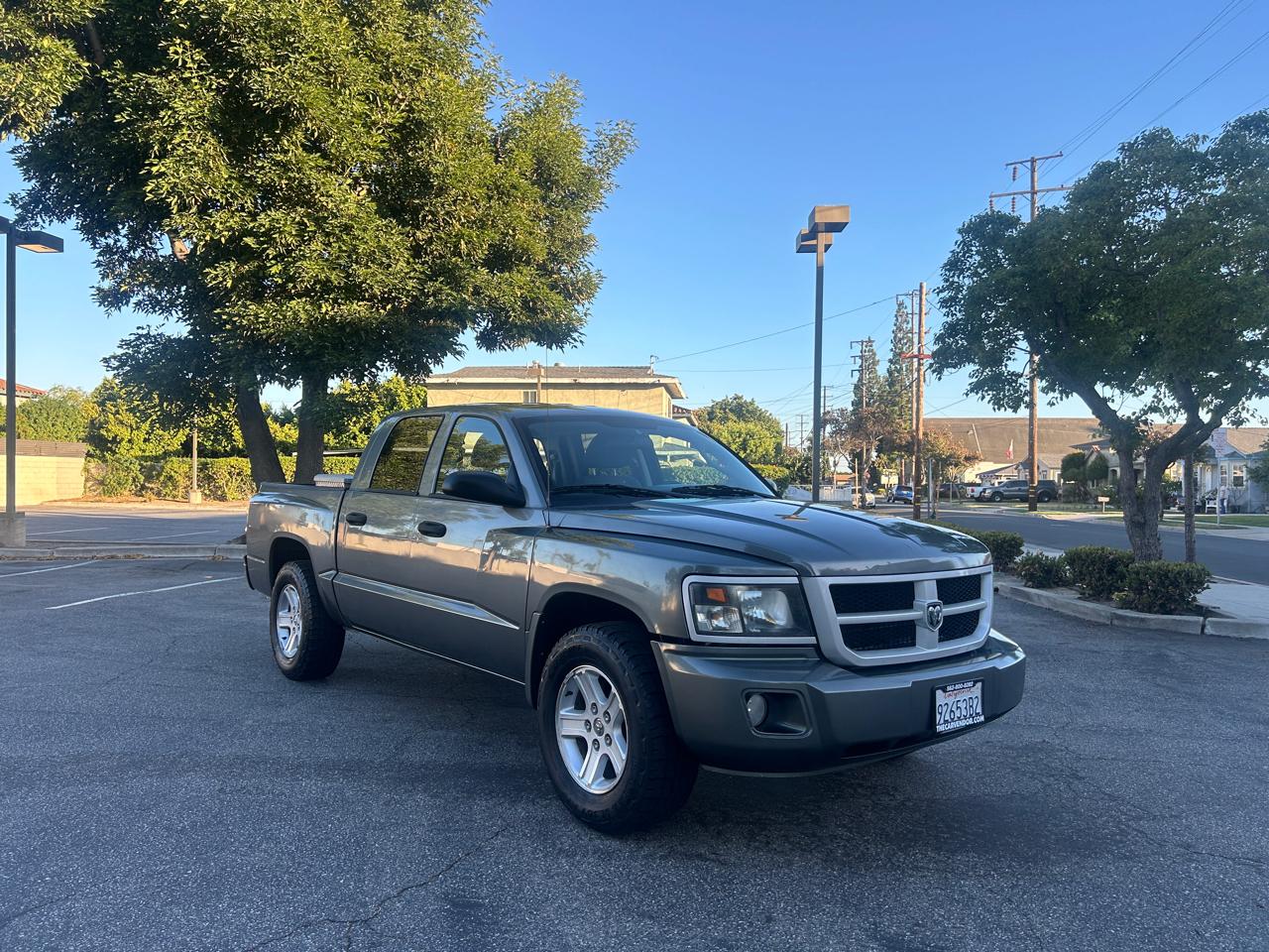 Dodge Dakota SXT Crew Cab 2WD 2011