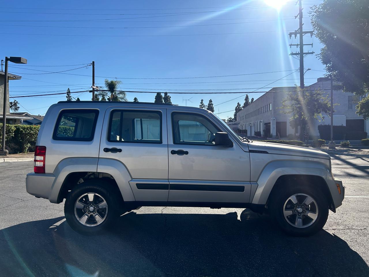 Jeep Liberty Sport 2WD 2008