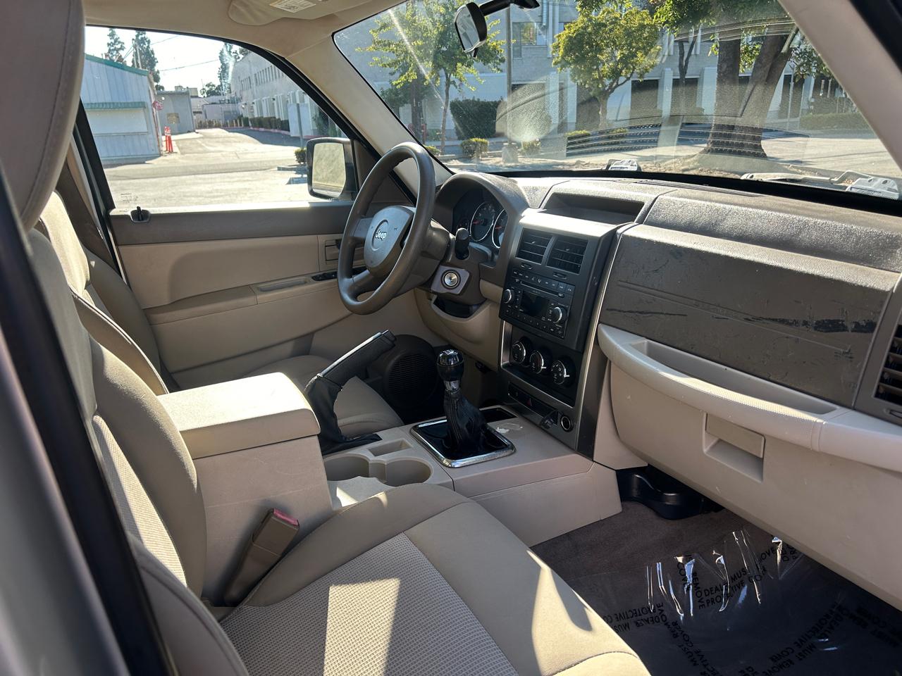 Jeep Liberty Sport 2WD 2008