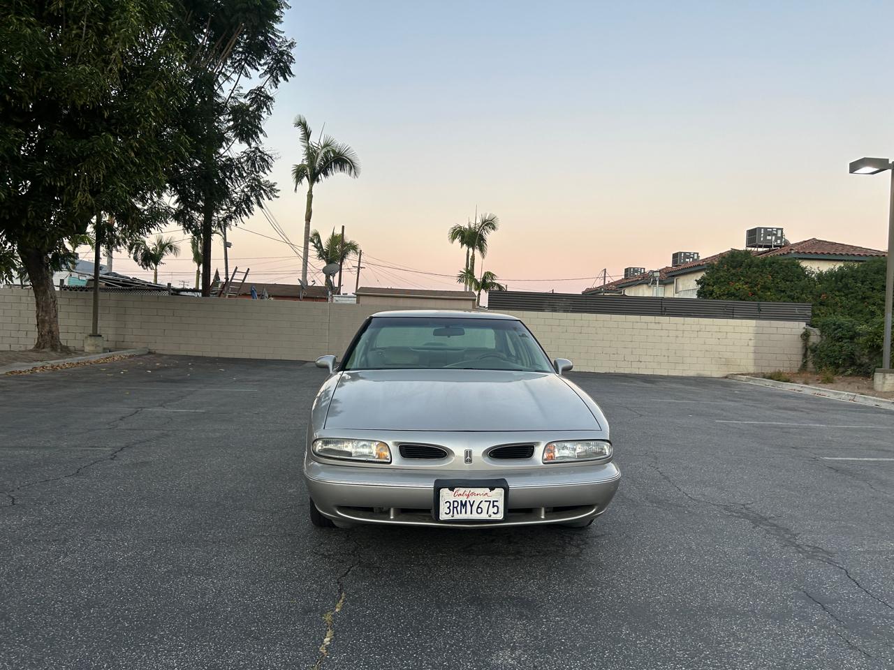 Oldsmobile Eighty Eight LS 1996