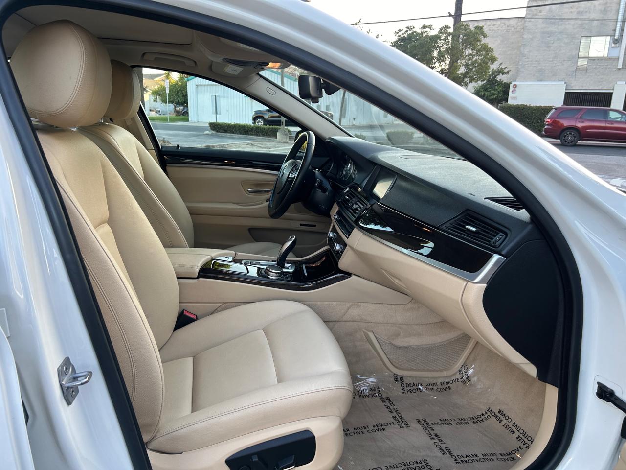 BMW 5-Series 528i 2014