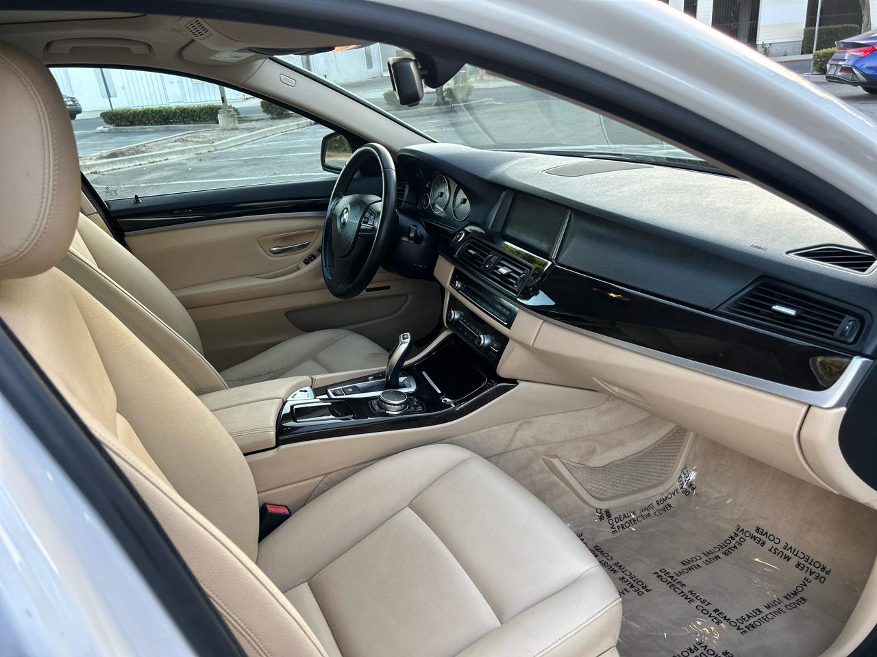 BMW 5-Series 528i 2014