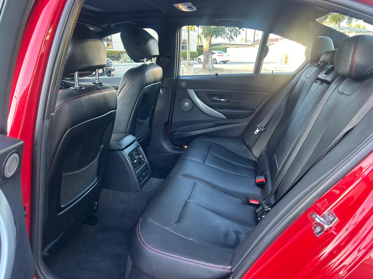 BMW 3-Series 335i Sedan 2012