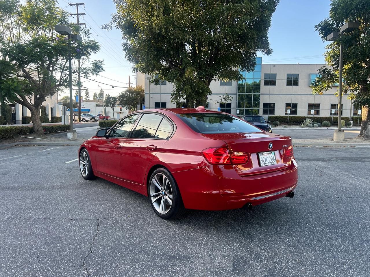 BMW 3-Series 335i Sedan 2012