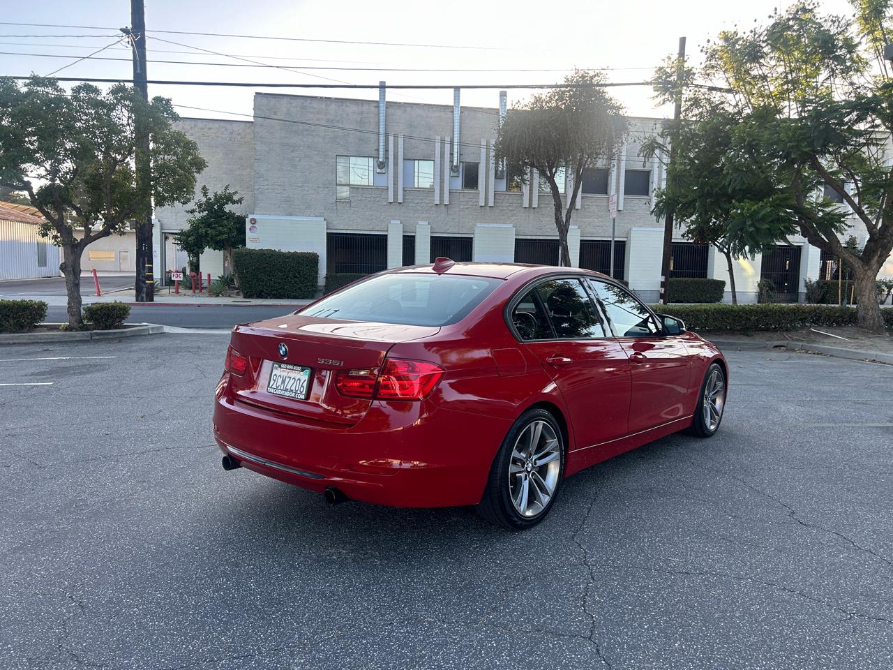 BMW 3-Series 335i Sedan 2012