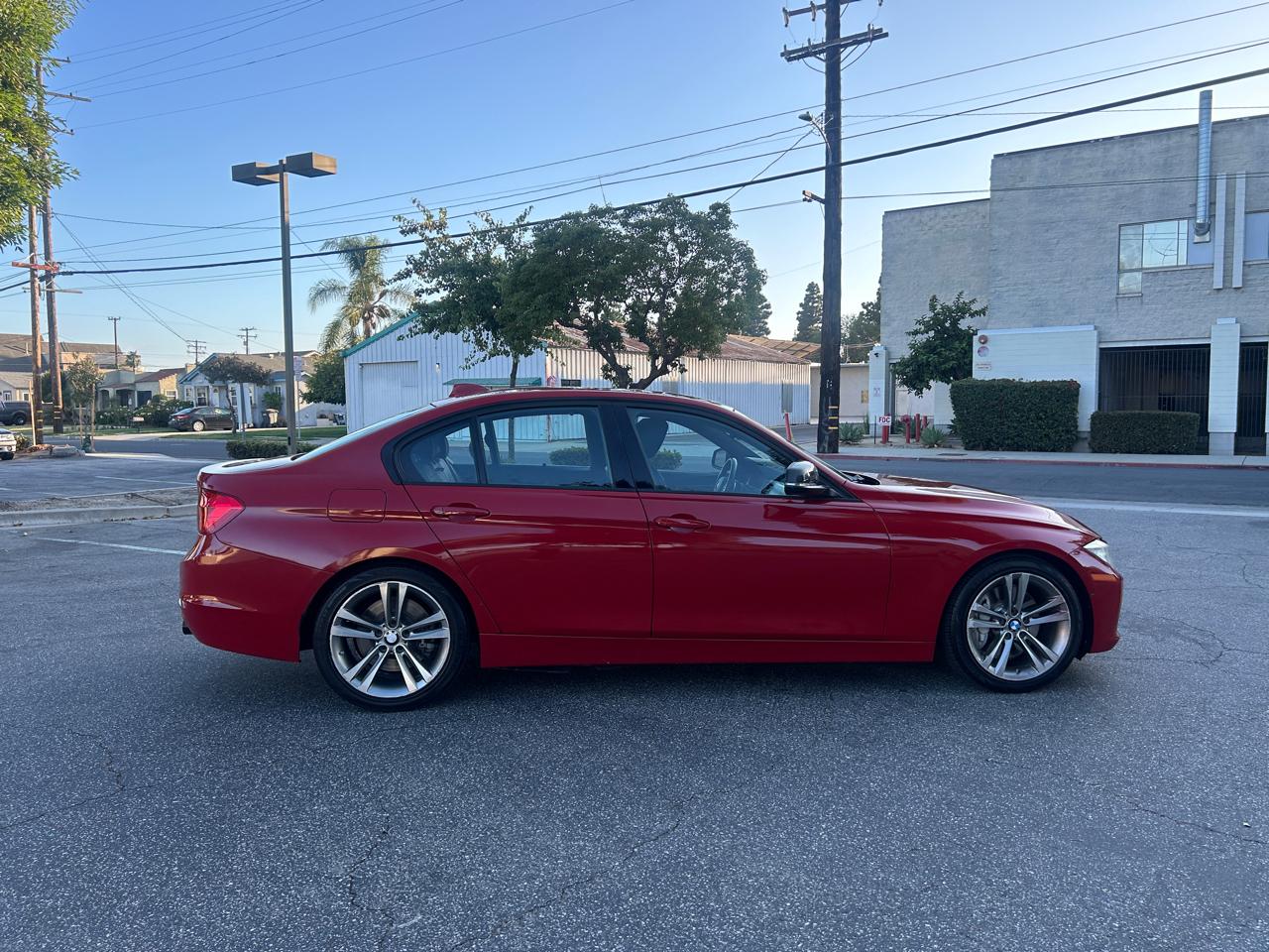 BMW 3-Series 335i Sedan 2012