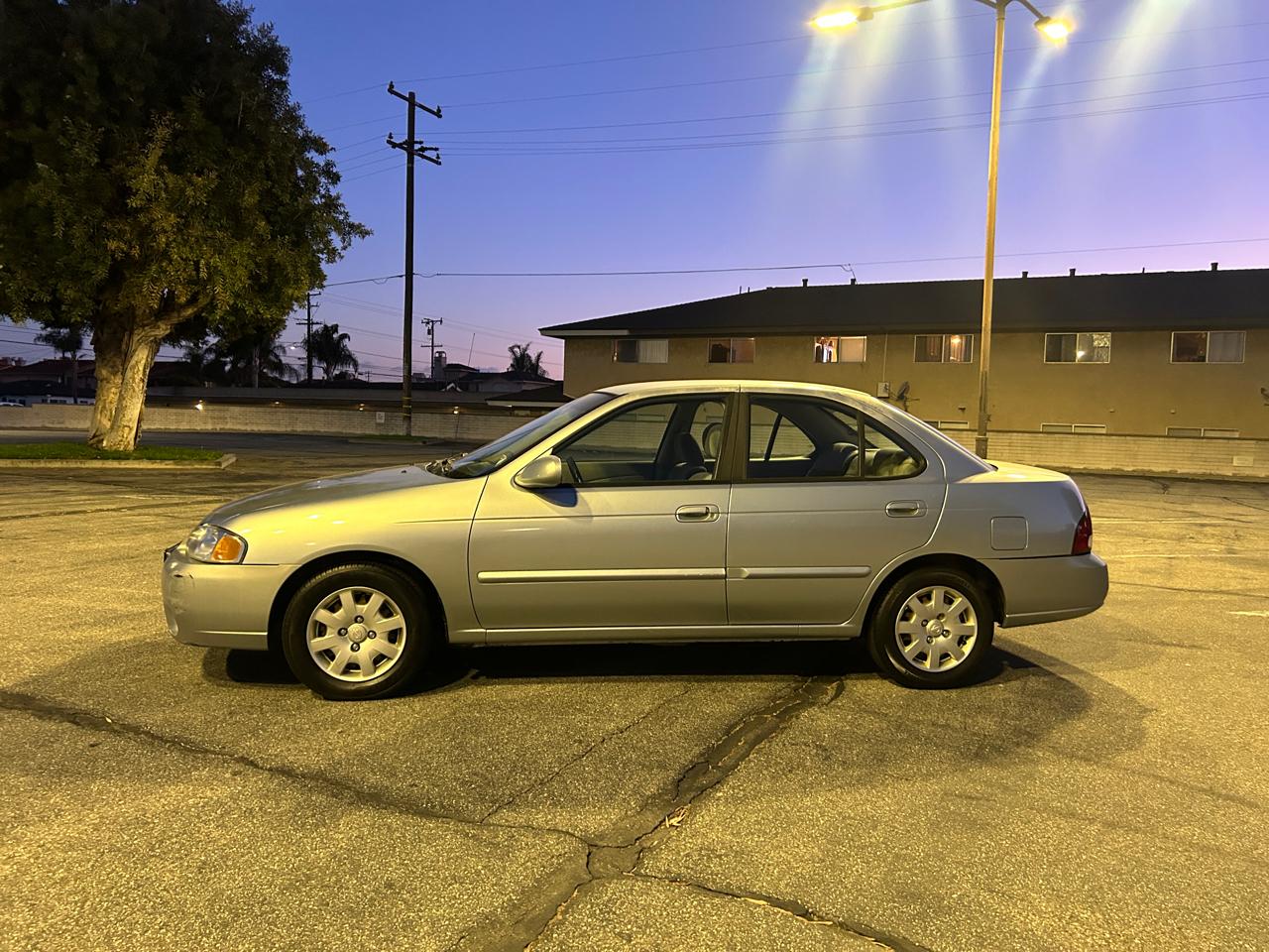 Nissan Sentra XE 2002